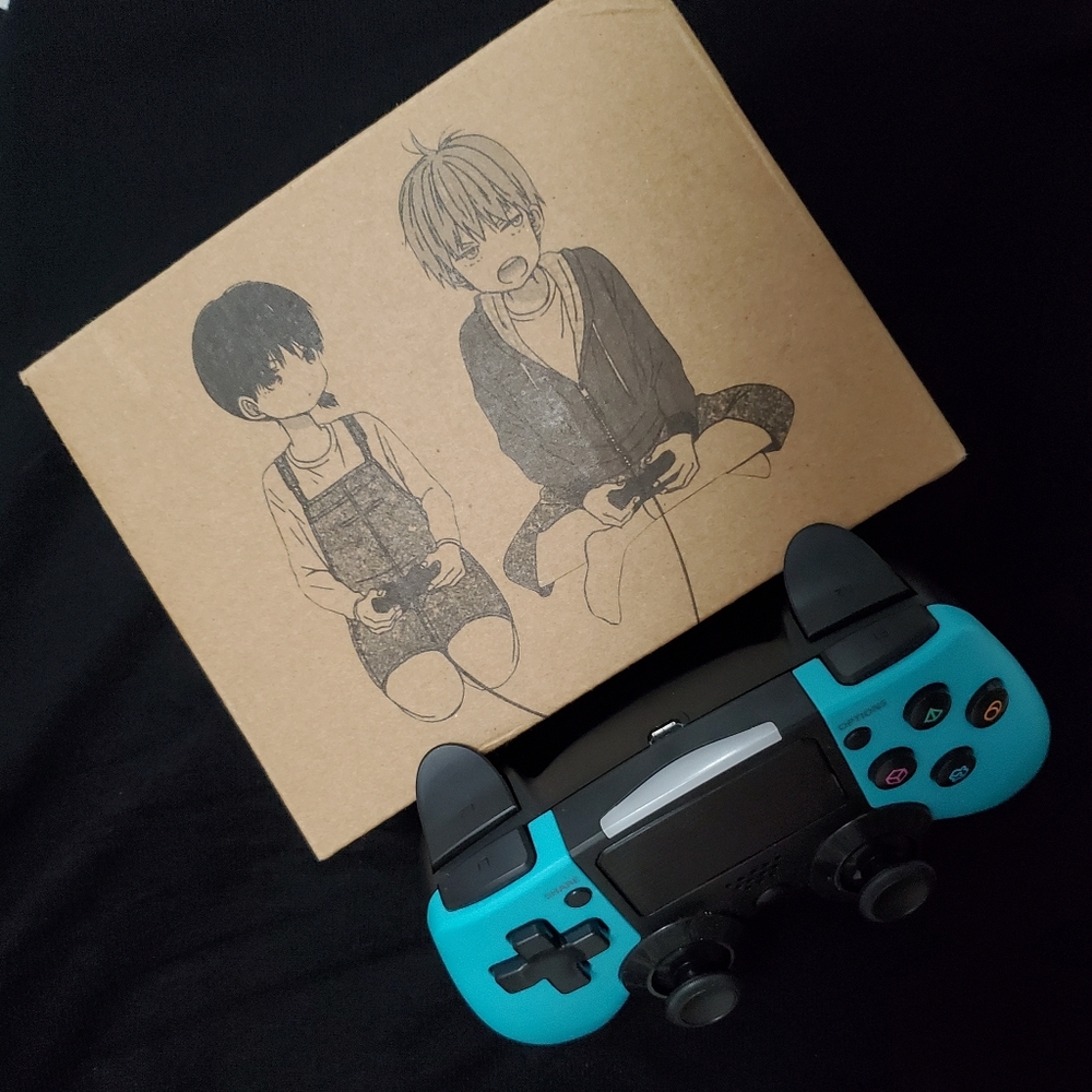 Game Controller - Picture 4 of 4